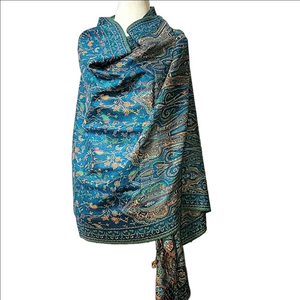 Elegant Blue Paisley Scarf